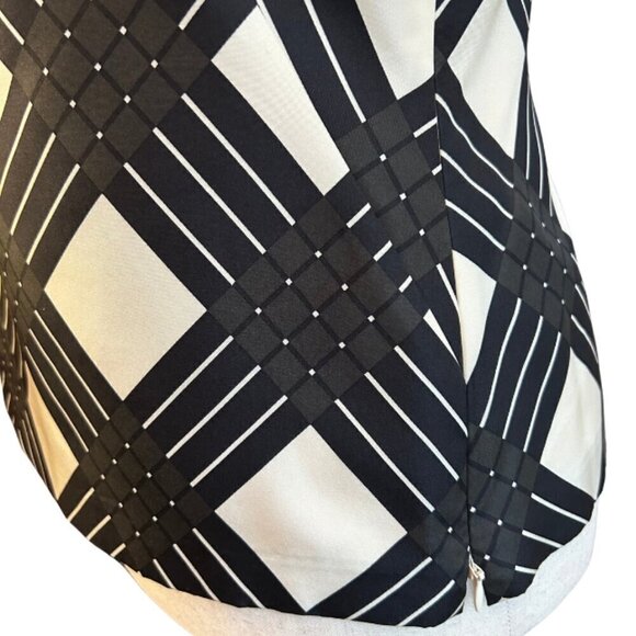 Talbots Women's Size 14P/XL Black and Cream Shell - Picture 3 of 4